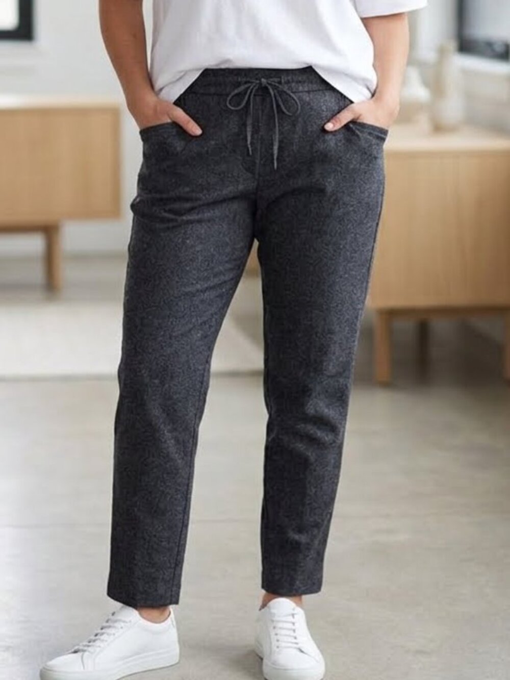 Reitmans Woman’s Navy Blue Casual Pants With Drawstring Size 16 Regular